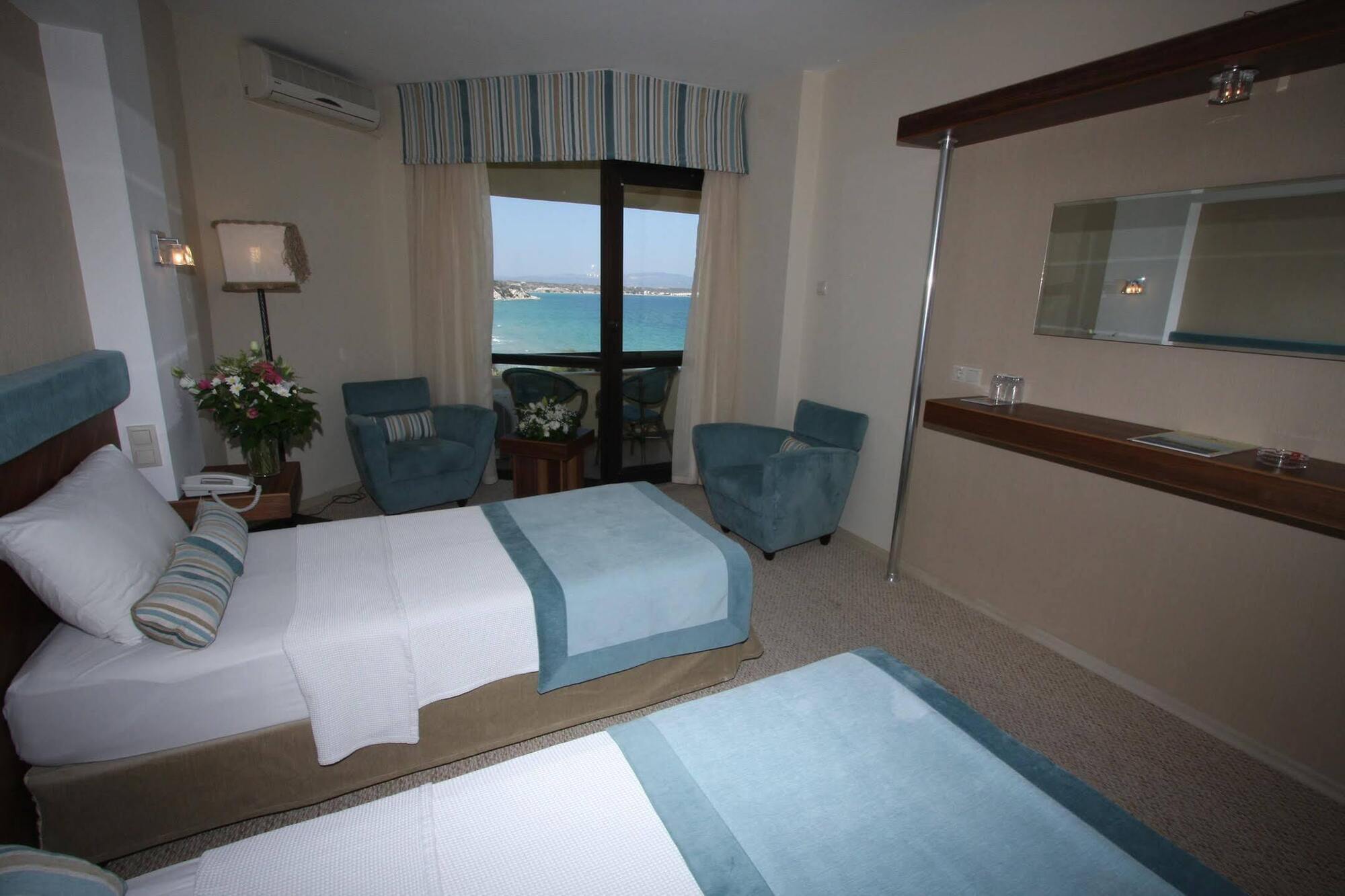 Babaylon Hotel Çeşme Quarto foto